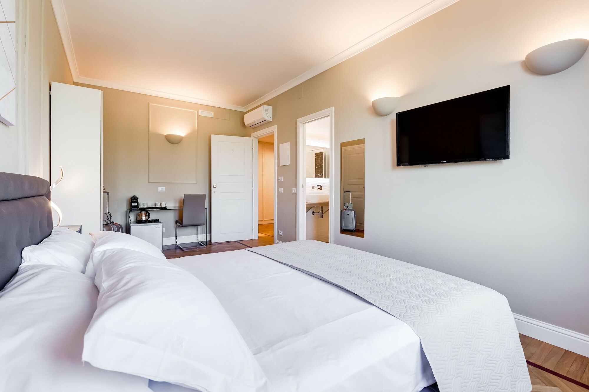 Mellini Palace Suites by Premium Suites Collection Rome Extérieur photo